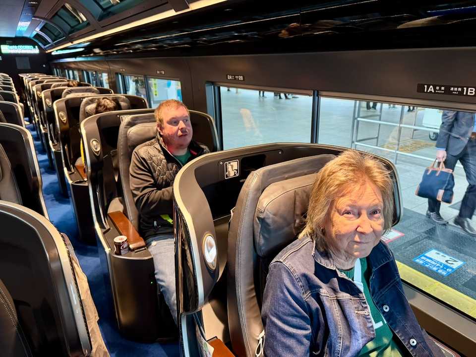 Before departure on the Sapphir Odoriko