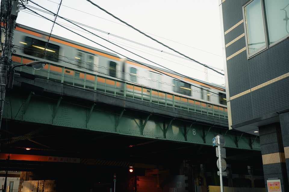 Train passing overhead | Tokyo