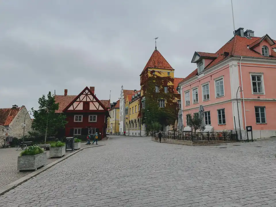 The square near our hotel in Visby